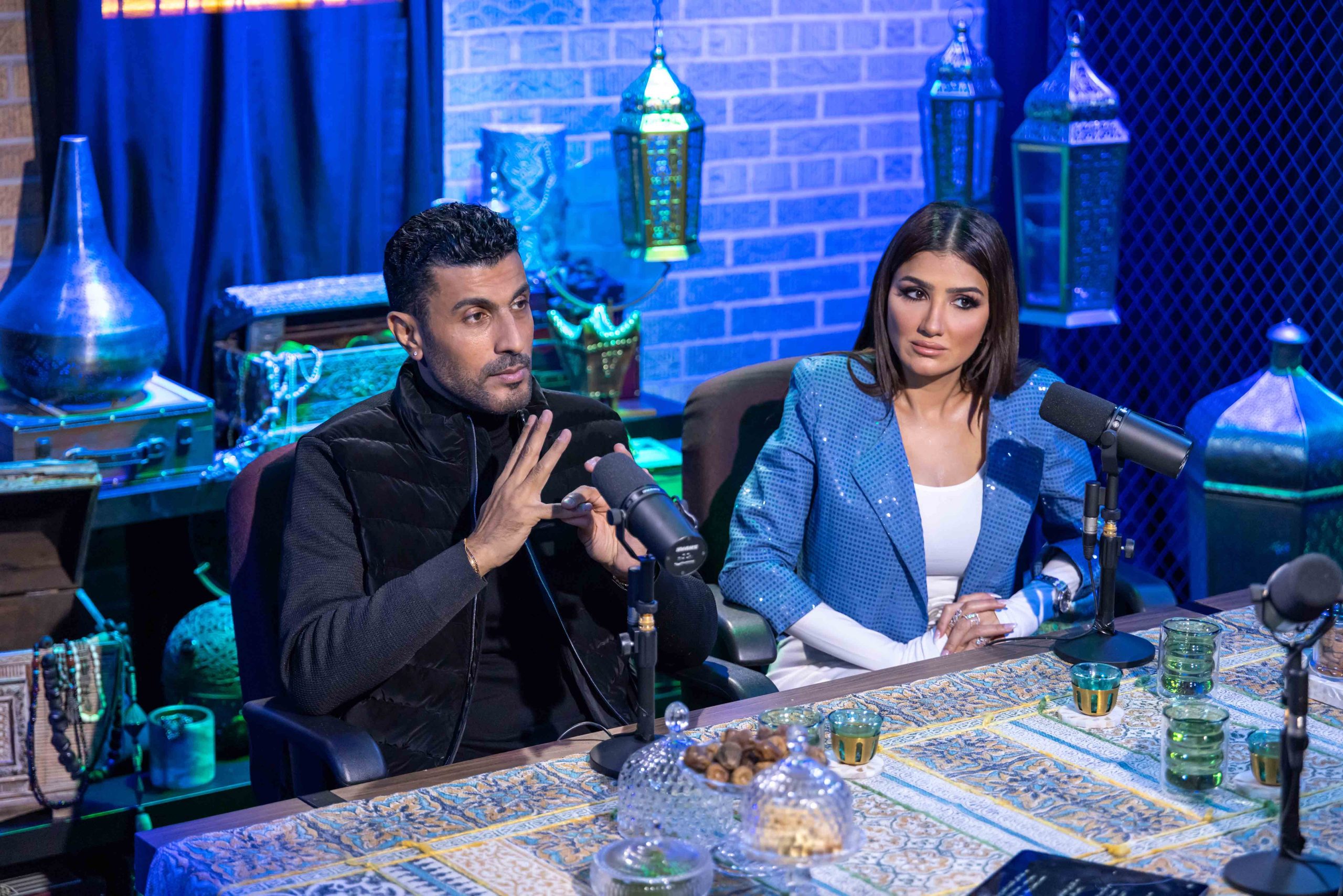 7 SHAHID BEHIND THE SHEEN WITH LUBNA ABDEL AZIZ MAI OMAR AND MOHAMAD SAMI scaled