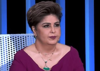 فجر السعيد تعتذر وتعلن اعتزالها النقد السياسي بعد سجنها