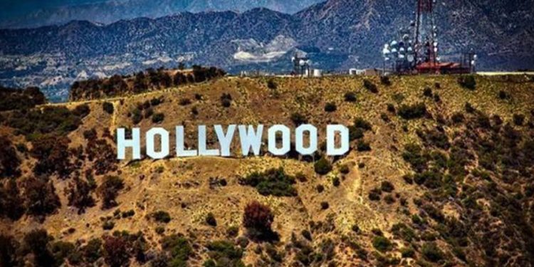 الصين تعلن وقف استيراد وعرض أفلام هوليوود 1 الصين تعلن وقف استيراد وعرض أفلام هوليوود