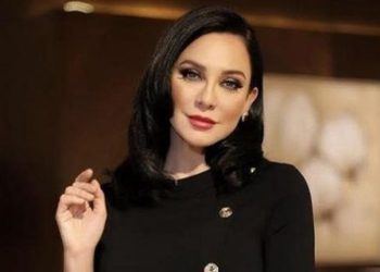 شطب سلاف فواخرجي من نقابة الفنانين في سوريا