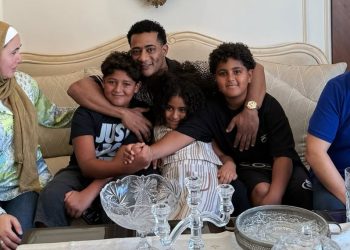 محمد رمضان يعلن الصلح مع عائلة الطفل الذي تشاجر مع ابنه