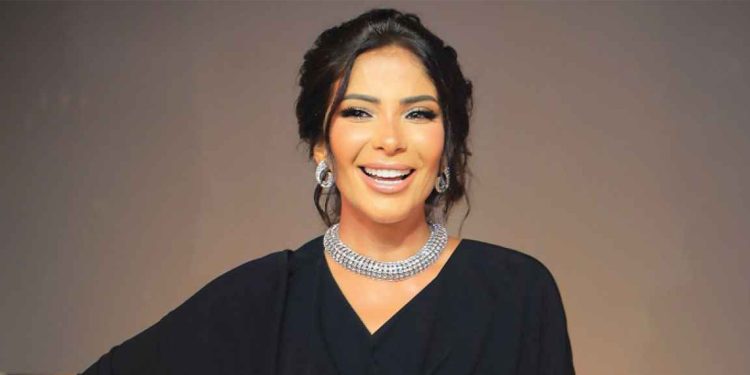 منى زكي تعود للكوميديا بعد 19 عام بمفاجأة سينمائية جديدة 1 منى زكي تعود للكوميديا بعد 19 عام بمفاجأة سينمائية جديدة