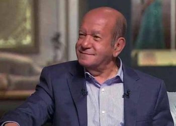 نقل الممثل القدير لطفي لبيب الى العناية المركزة