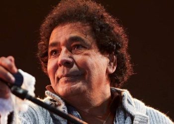 بالصورة محمد منير في أول ظهور بعد أزمته الصحية