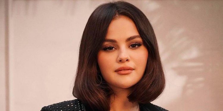 سيلينا غوميز تكشف معاناتها مع التهاب المفاصل ومرض الذئبة الحمراء