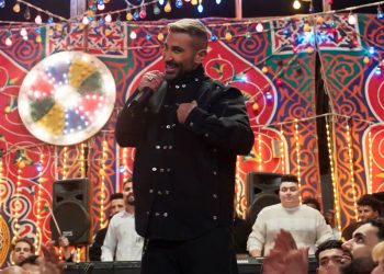 أحمد سعد يطلق أغنية لدنيا يومين من فيلم فيها إيه يعني