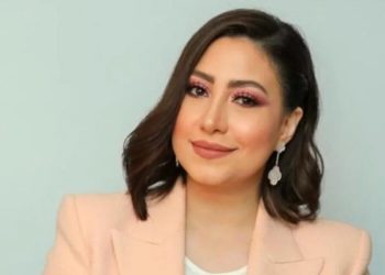 توقيف الفنانة بوسي في مطار القاهرة