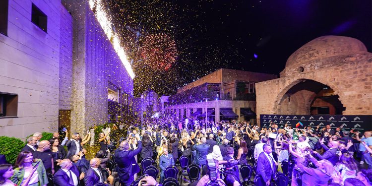 أسواق بيروت تعود للحياة بحفل مبهر