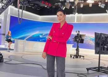 بالفيديو اعلامية لبنانية تودع المشاهدين على الهواء بعد اصابتها بالسرطان للمرة الثانية