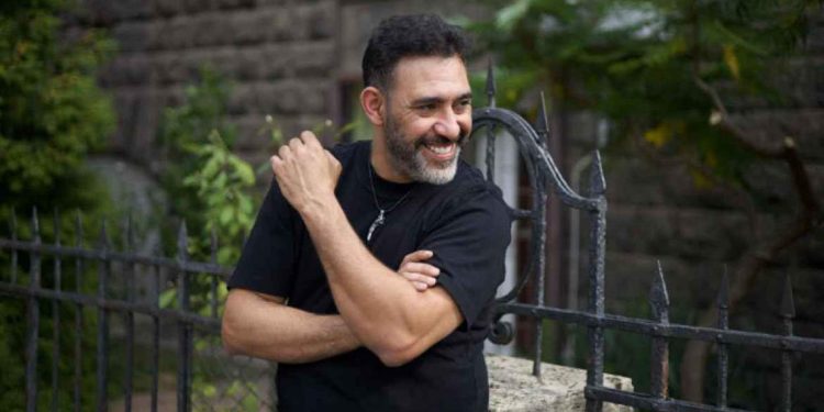 عمرو مصطفى يكشف تفاصيل إصابته بالسرطان