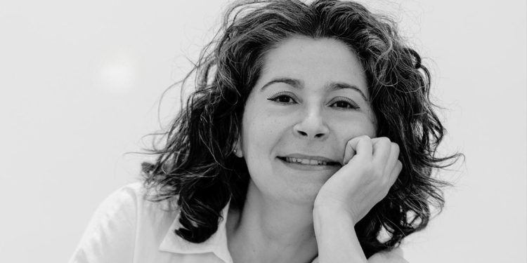 الفنانة التشكيلية اللبنانية كاترين كرم تعرض ابداعها في هونغ كونغ 1 الفنانة التشكيلية اللبنانية كاترين كرم تعرض ابداعها في هونغ كونغ