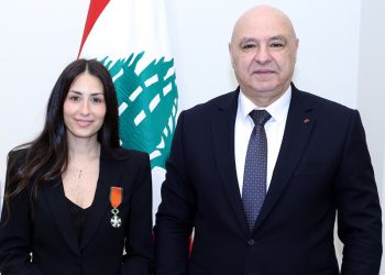 الرئيس عون يستقبل هبة طوجي بعد تكريمها بوسام الأرز الوطني