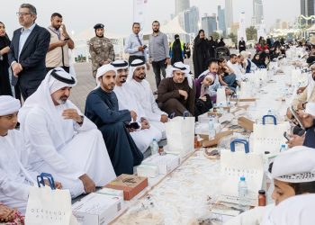 أطول مأدبة إفطار على كورنيش أبوظبي في يوم زايد للعمل الإنساني
