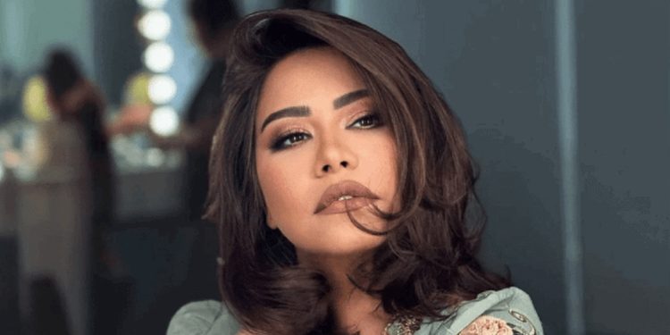 نقل شيرين الى المستشفى بحالة صعبة 1 نقل شيرين الى المستشفى بحالة صعبة