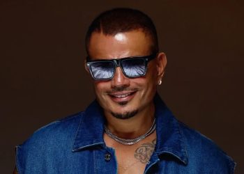 عمرو دياب يتلقي جمهوره في الدوحة على مسرح لوسيل بهذا الموعد