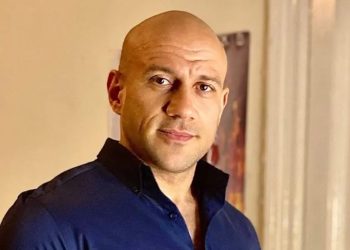 أحمد مكي يعود إلى السينما بفيلم بعد 13 عام