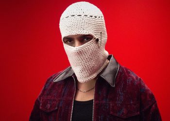 تووليت يفاجئ جمهوره بجديده «جريئة أوي» عبر منصة COLORS العالمية 2 تووليت يفاجئ جمهوره بجديده «جريئة أوي» عبر منصة COLORS العالمية
