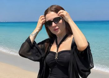 مي عز الدين تطلق مجموعة مايوهات محتشمة من تصميمها