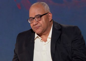 تطورات حالة بيومي فؤاد الصحية بعد نقله للعناية المركزة