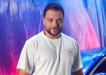 عامر زيان بين نجاح «أكيد» ومفاجأة «ماريا»