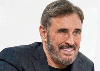 كاظم الساهر يسحب أغنية من ألبومه الجديد والسبب غير متوقع
