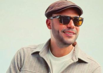 محمد إمام يلتقي جمهوره بمسرحية كوميدية في موسم الرياض