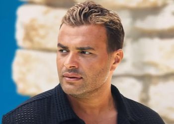 تصعيد مفاجئ بين رامي صبري وصنّاع "ريد فلاج" بعد اصراره على سحب أغنية