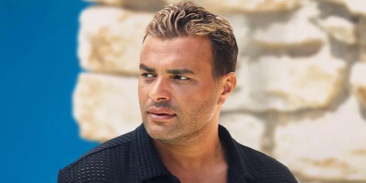 تصعيد مفاجئ بين رامي صبري وصنّاع "ريد فلاج" بعد اصراره على سحب أغنية