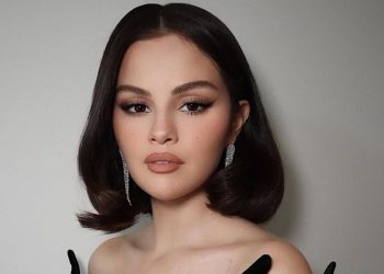 سيلينا غوميز تصارح جمهورها.. السجائر الإلكترونية دمرت صوتها
