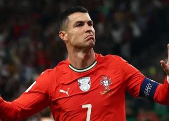 رونالدو يترك منتخب البرتغال في مأزق اقتصادي.. غيابه يهدد القيمة التسويقية للفريق